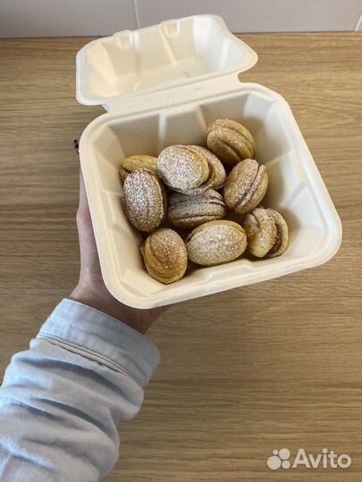 Орешки и трубочки со сгущенкой