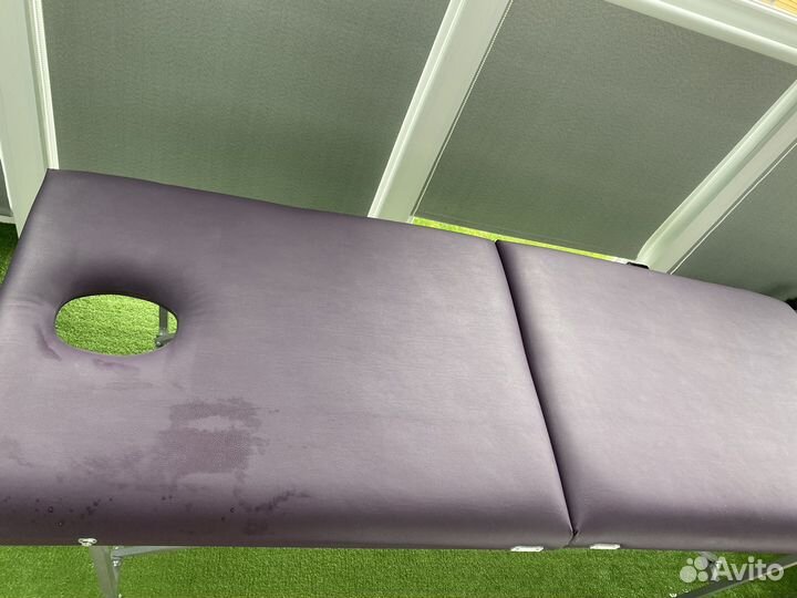 Массажная кушетка