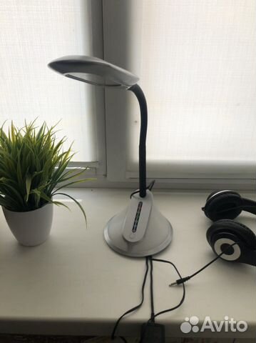 Лампа настольная