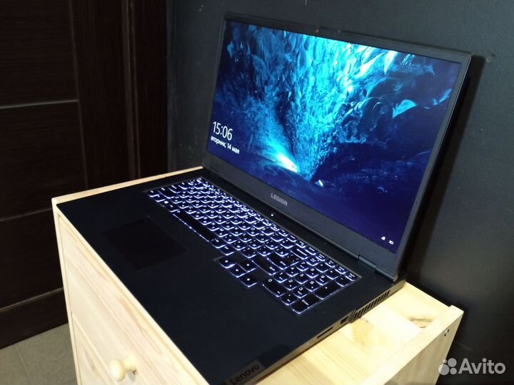 Большой мощный игровой ноутбук