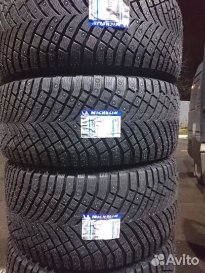 Michelin X-Ice North 4 SUV 285/40 R20 108T