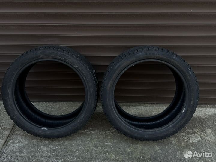Pirelli Ice Zero 245/40 R18 97H