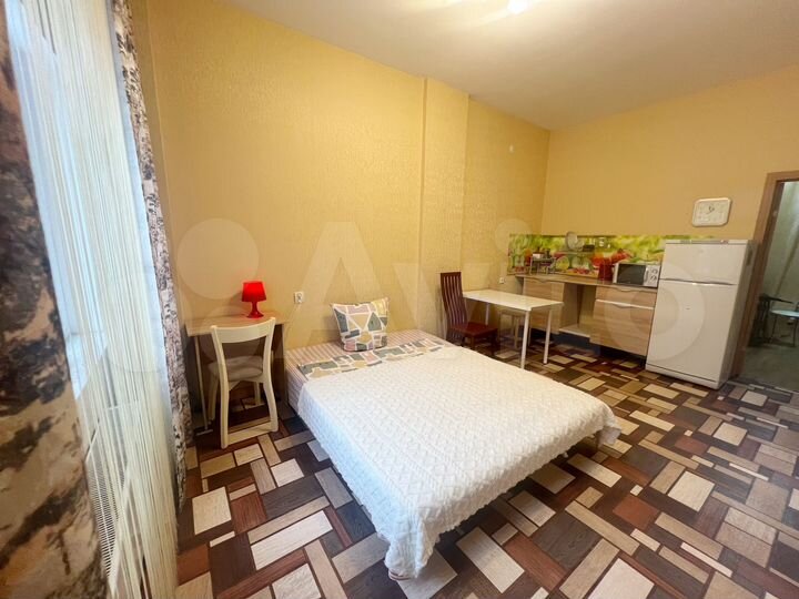 Комната 20 м² в 2-к., 1/17 эт.