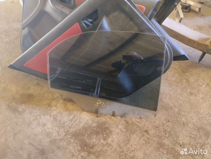 Стекло двери задней правой Chevrolet Lanos