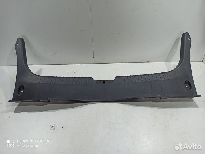 Накладка замка багажника (Mazda 6 III)