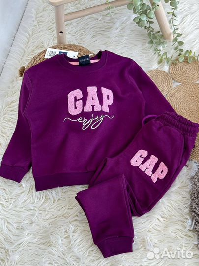 Костюм GAP для девочки новый 104,110,116