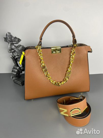 Женская сумка fendi