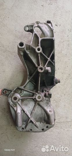 Кронштейн для рено логан