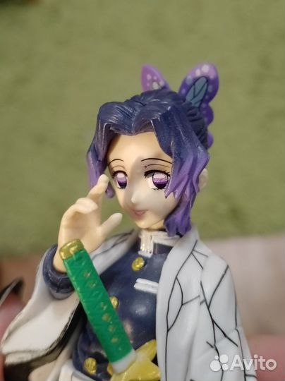 Аниме фигурка шинобу кочо