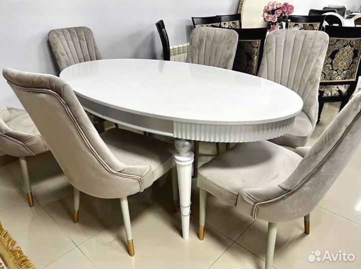 Обеденный комплект стол и стулья