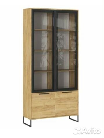 Шкаф-витрина 