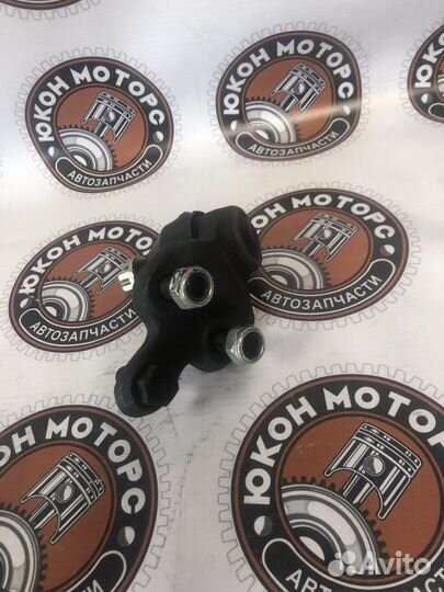 Рулевой наконечник передний правый Toyota