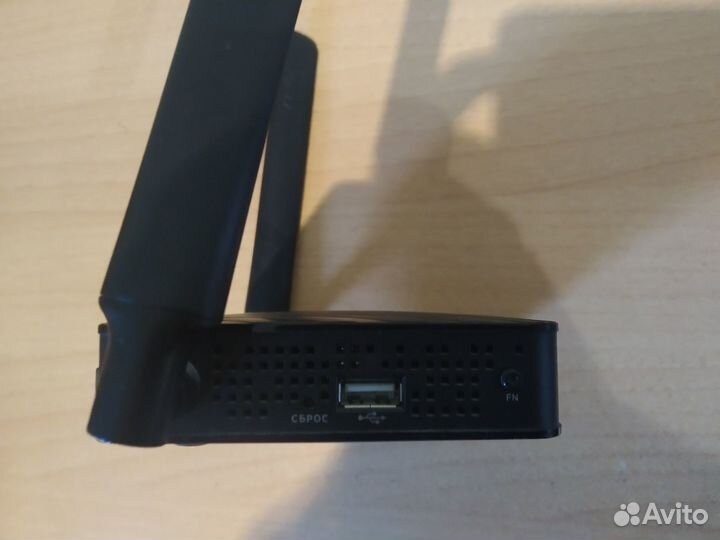 Wifi роутер, маршрутизатор с USB