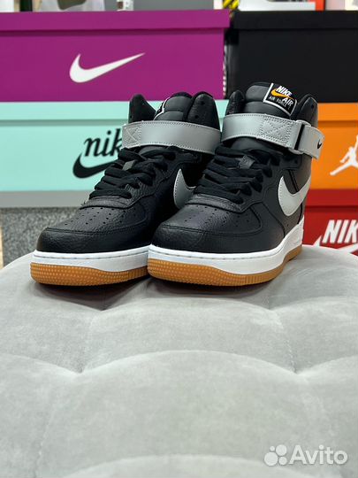 Кроссовки Nike Air Force 1 High LV8 4