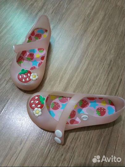 Размер 24. Состояние хорошее. Всё целое. Для смену