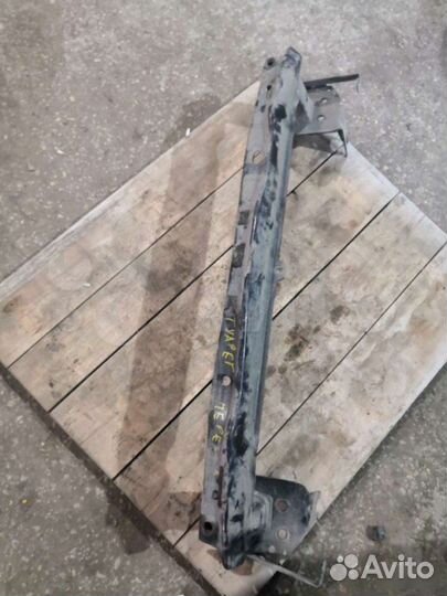 Усилитель передний Volkswagen Touareg 4.2 2006