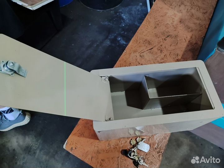 Сейф металлический бу