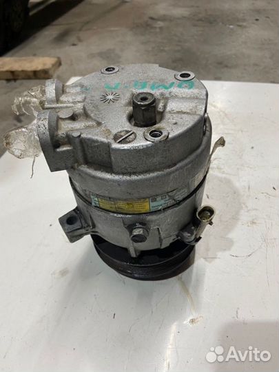 Компрессор кондиционера Opel Omega B седан X20XEV