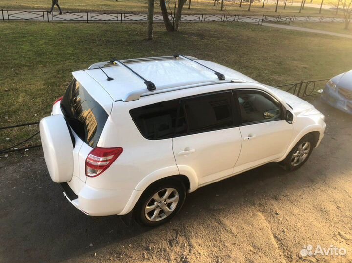 Багажник Turtle на крышу Toyota RAV4