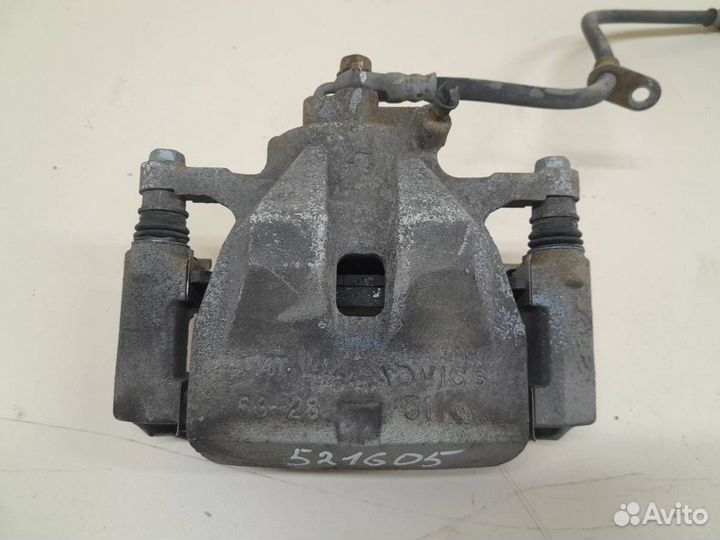 Суппорт передний левый Toyota Camry V50 2011-2017