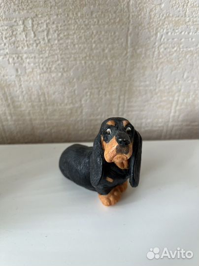 Фигурка собака