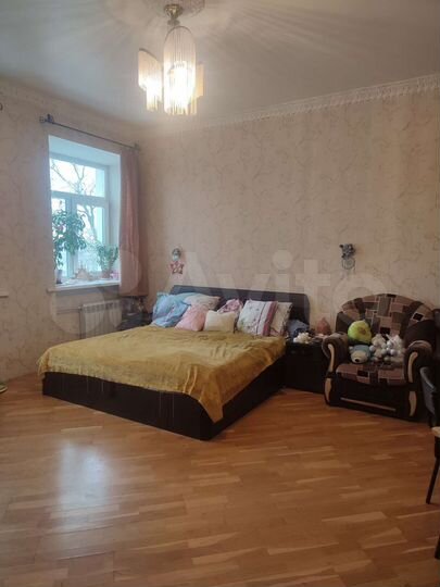 4-к. квартира, 103 м², 4/4 эт.