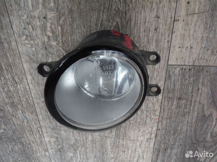 Птф левая Toyota Auris Corolla 150 Camry 40 2010