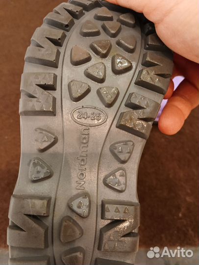 Детские резиновые сапоги размер 24-25