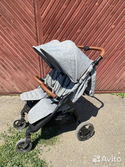 Коляска для двойни