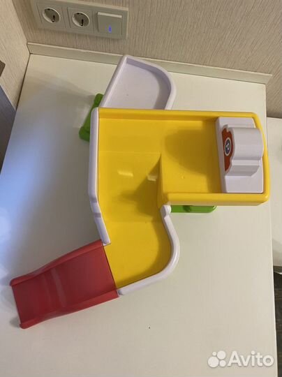 Игровой центр / Парковка ELC / Гараж ELC