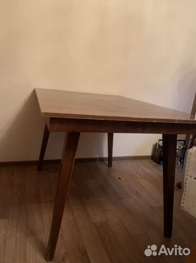 Стол