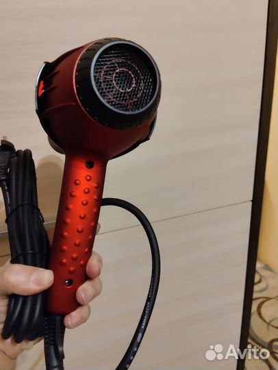 Фен профессиональный новый Bosch