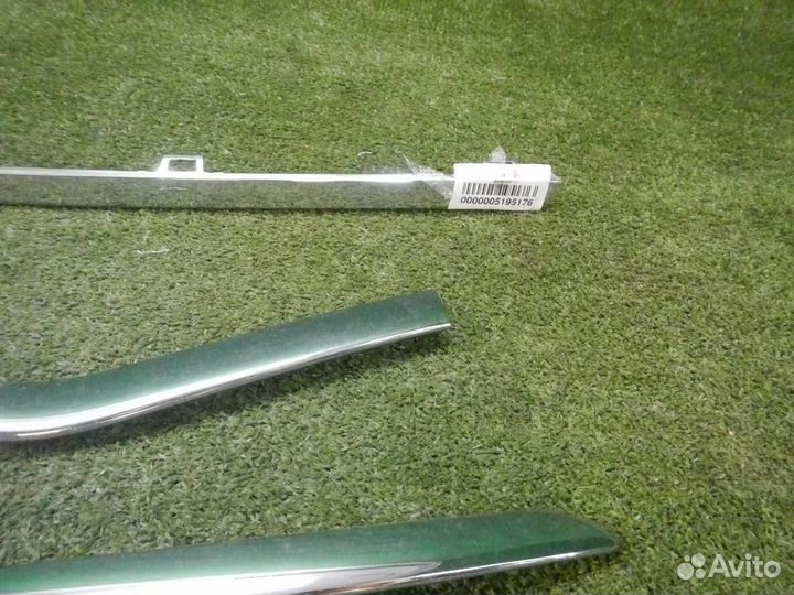 Молдинг переднего бампера Mercedes-Benz GLS-Class