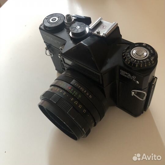 Плёночный фотоаппарат СССР Zenit 1 и ем