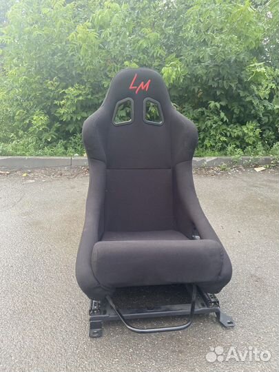 Спортивное сиденья