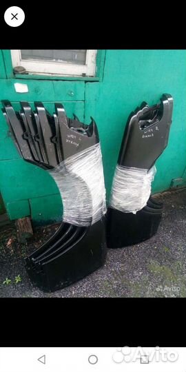 Крыло L/R mercedes w124 Италия