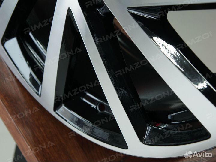 Литые диски R18 для Volkswagen. Арт2206