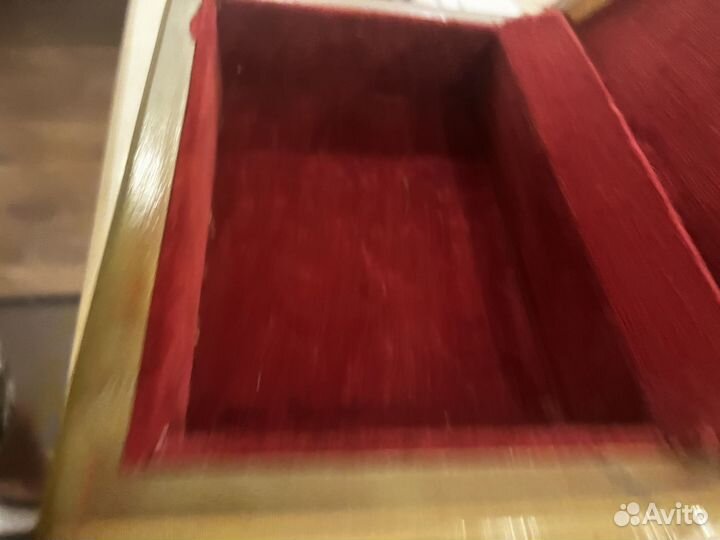 Шкатулка для украшений из дерева