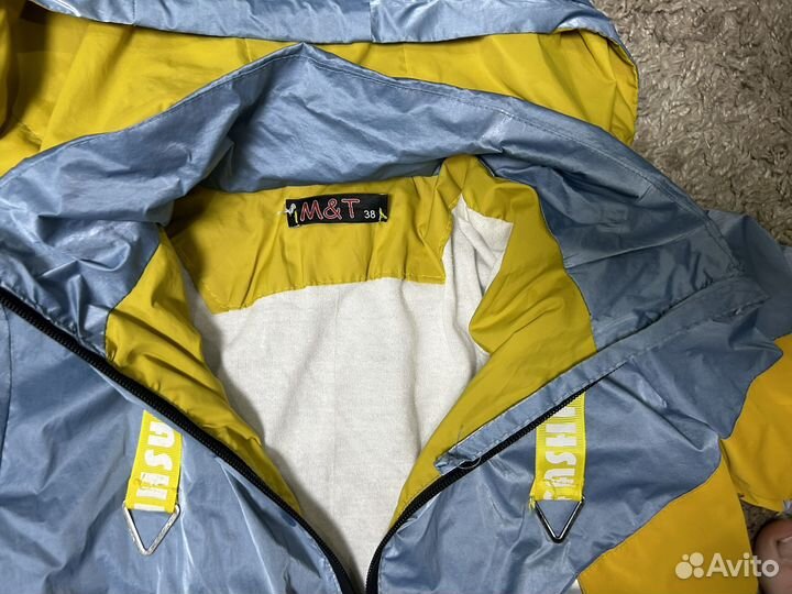 Ветровка для девочки