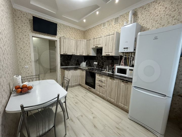 2-к. квартира, 53 м², 2/3 эт.