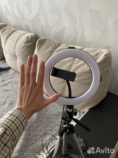 Кольцевая лампа со штативом