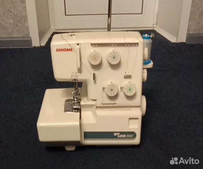 Оверлок Janome