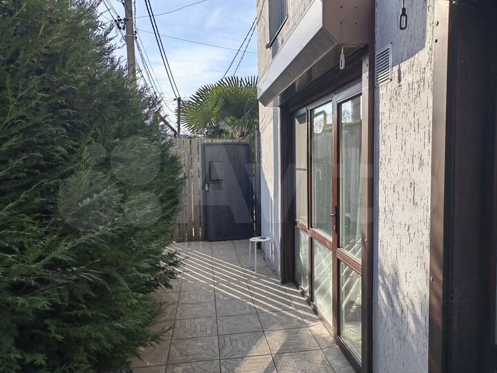 Дом 210 м² на участке 5 сот.