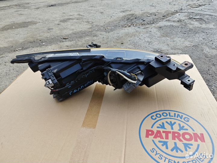 Фара левая Mazda 6 GH галоген 2007-2012