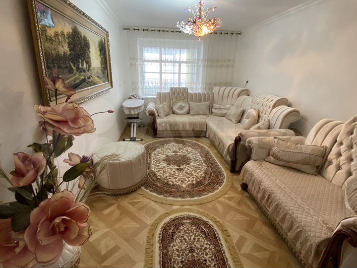 4-к. квартира, 80 м², 2/2 эт.