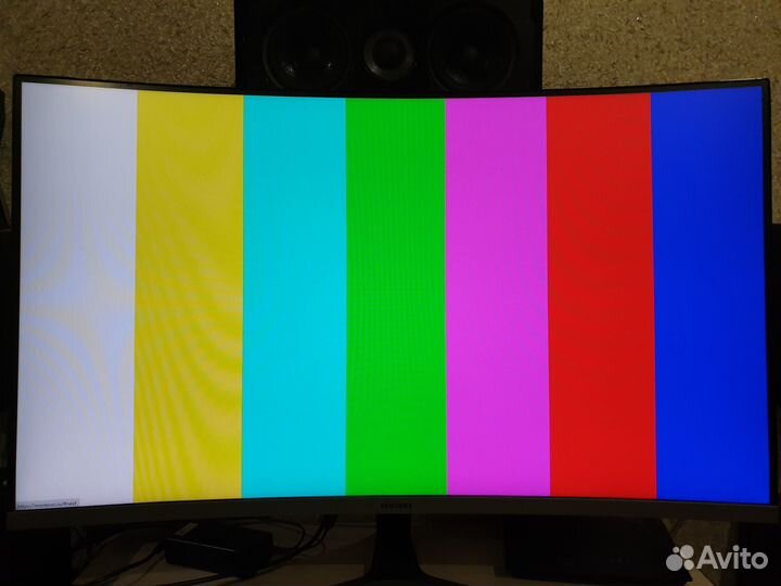 Монитор Samsung изогнутый 32