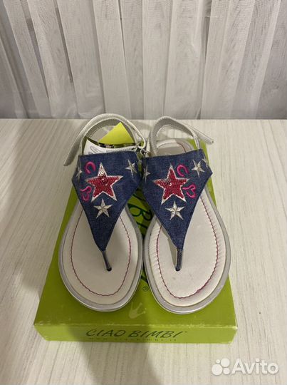 Сандалии для девочки новые