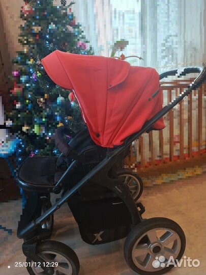 Прогулочная коляска