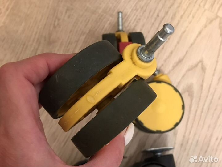 Колесики универсальные/к детским стульчикам