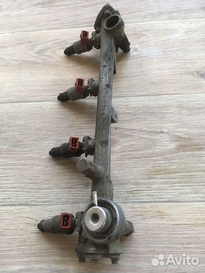 Топливная рейка Mercedes-Benz C-Class W202 111.945